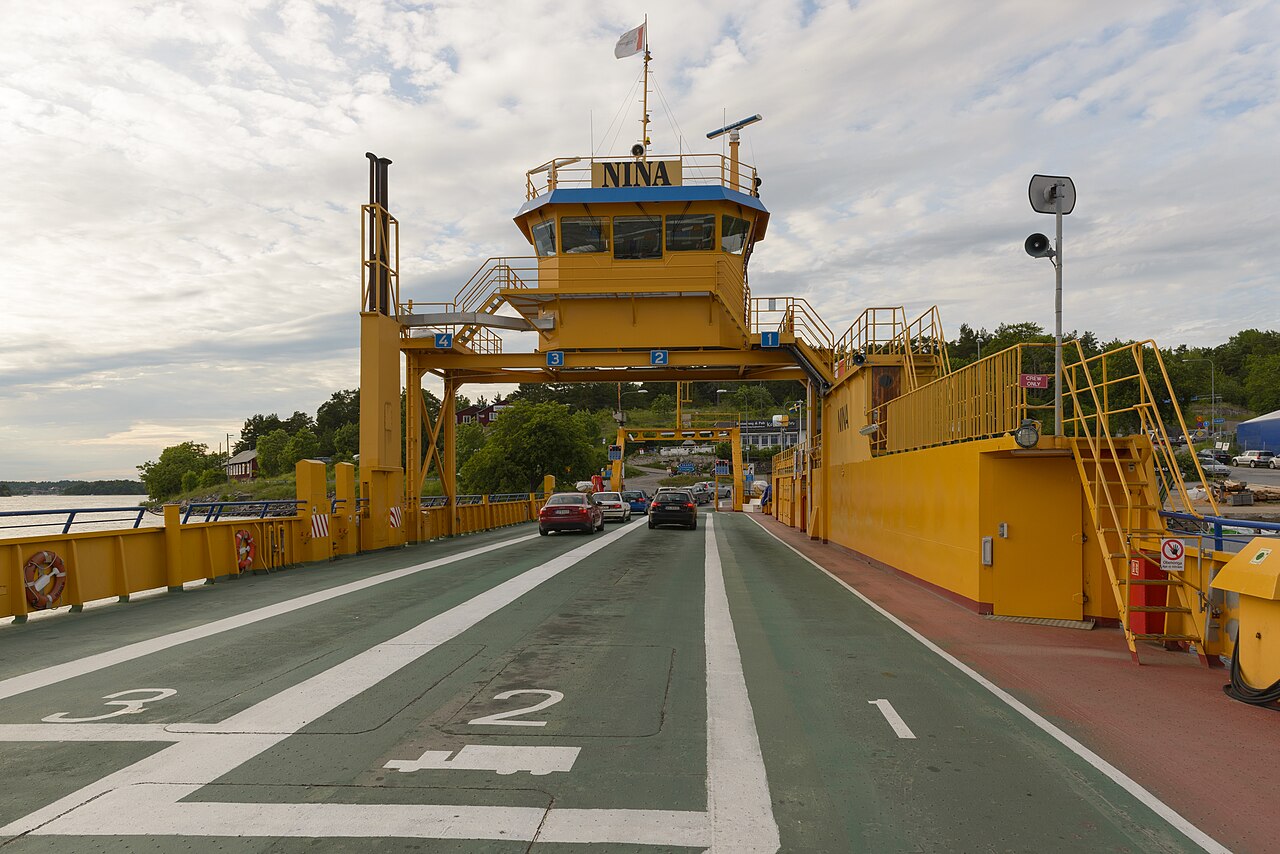 Färjan Vaxholm–Rindö längs Vaxholmsleden
